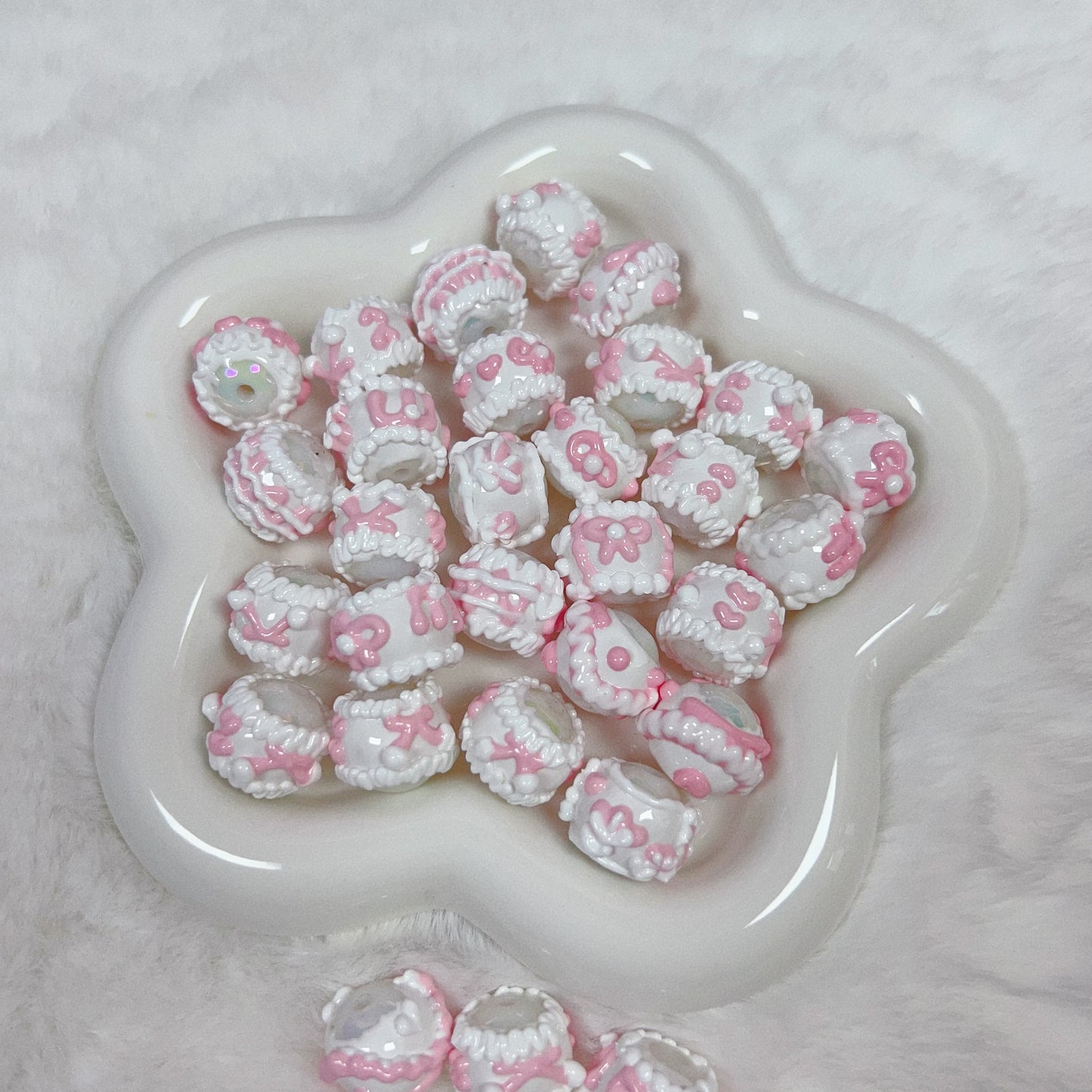 Heavy HandPainted Beads White Pink Pastel Soft Color Random 15 Pcs Can make keychain jewelry